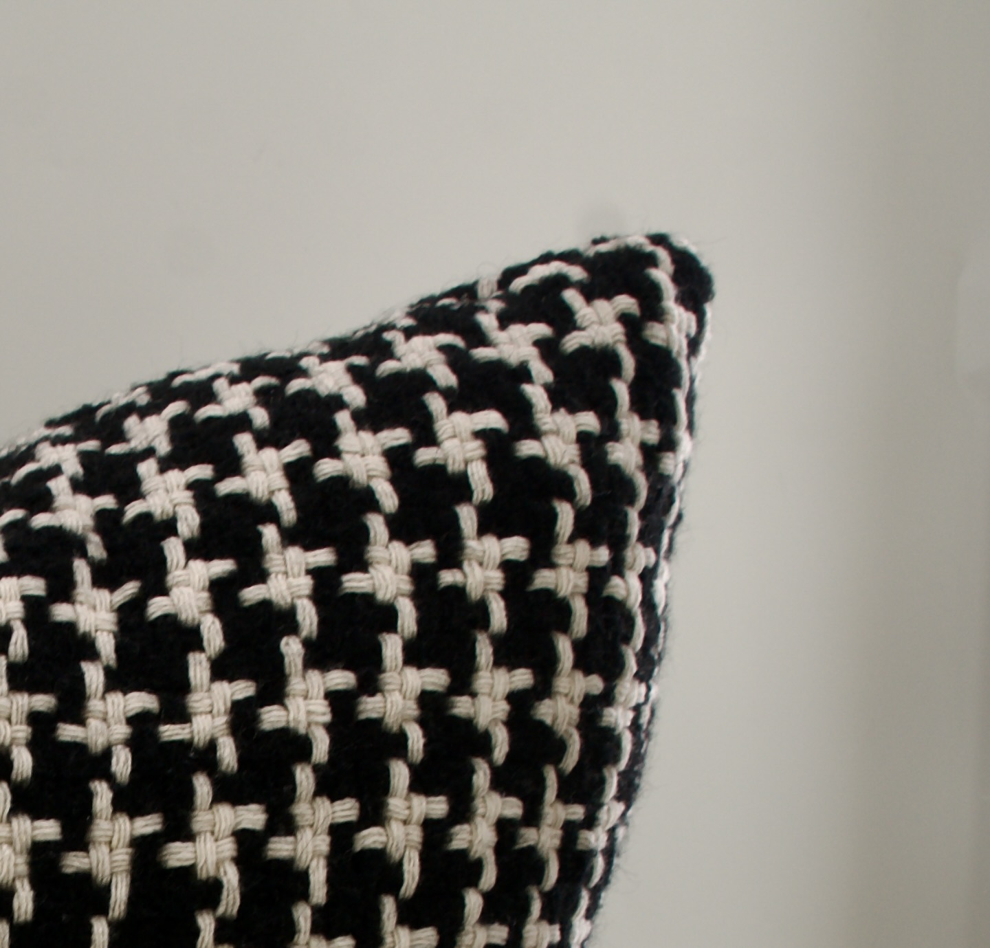 Weft - Image 4